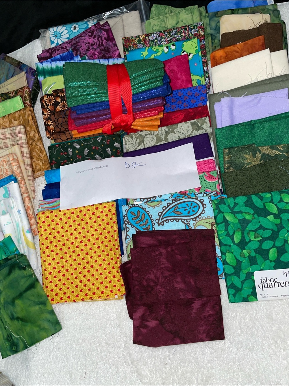 4-5 LB Lbs. FAT QUARTERS & SCRAPS BUNDLE • APPROX. 60 Pieces • CRAFT & SEWING D2